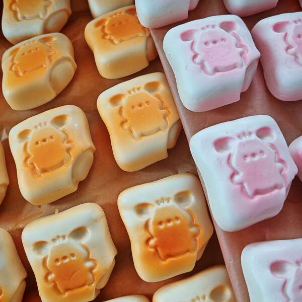 1 pieza Perro de pan realista, juguete suave y pegajoso de rebote lento para aliviar el estrés, regalo de cumpleaños, favorito de los adolescentes, regalo para la novia para aliviar el estrés