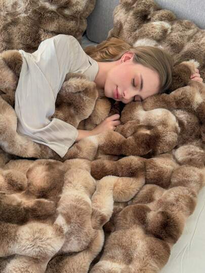 1pc Luxury Tie-Dye Faux Rabbit Fur Blanket - Soft, Warm, Cozy, Multipurpose, Suitable For All Seasons - Great For Bedroom, Guest Room, Living Room, Dorm, Car, Sofa, Travel And Outdoor Activities