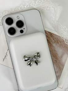 MagSafe 兼容哑光蝴蝶保护壳，兼容 Apple 原装无线磁力充电器