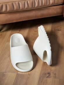 Nuevos y elegantes zapatillas de estar por casa para hombres, adecuadas para el ocio diario y la versatilidad. Las suelas gruesas son transpirables, suaves y cómodas. El material EVA es especial para evitar resbalones, malos olores y protección antibacteriana de los pies, de secado rápido | súper acolchado | adecuado para usar en la playa/calle exterior / dormitorio, baño, etc., zapatillas frescas para hombres y mujeres en pareja.