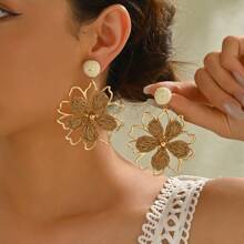 1 Pair Versatile Raffia Hollow Flower Straw Earrings, Casual Resort Style, Colorful Woven Floral Pendant Earrings, Fashionable & Unique, Suitable For Women Daily Wear & Holiday