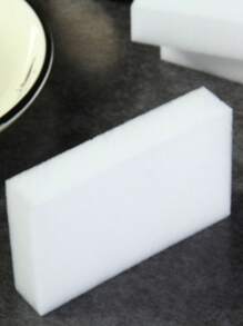 1块现代几何图案厨房清洁布，采用20gsm超柔软涤纶混纺无纺布制成，矩形。吸水性强，经久耐用，可擦拭水渍和油渍，不起球。一次性使用，无需清洗，适用于家庭厨房和户外清洁。颜色和款式随机。