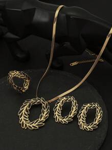4pcs/Set Fashionable Gold Carved Black Leaf Pendant Necklace, Earrings, Ring Set, Suitable For Women's Daily Wear Or Dating Gift