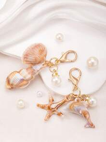 1/2个海洋主题钥匙扣，饰有贝壳、海螺、海星、海豚和珍珠。适合作为户外海滩派对、返校活动以及送给男朋友或女朋友的礼物。汽车配件，可爱哥特风，Y2K风格