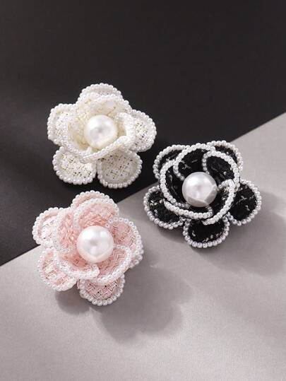 قطعة واحدة دبوس زهرة الكاميليا من القماش العتيق الأنيق المصنوع يدويًا، مناسب للنساء للاستخدام اليومي والكاجوال والحفلات، هدية للأم أو الحبيبة. قد تختلف قليلاً في الشكل واللون المصنوع يدويًا.