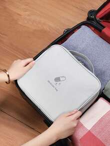 1/2 chiếc Túi đựng đồ y tế bằng vải Oxford di động, nhỏ gọn, bền và chống thấm nước Bộ sơ cứu - Không gian lưu trữ rộng rãi cho nhu cầu khẩn cấp khi đi du lịch và ở nhà - Bộ sơ cứu nhỏ gọn dành cho những người đam mê hoạt động ngoài trời, lý tưởng cho các chuyến đi săn, đi bộ đường dài, cắm trại và các tình huống khẩn cấp, - Nhiều màu - Xem 4