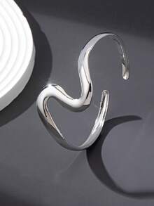 1pc Fashionable Geometric Wave Open Bangle, Smooth Minimalist Asymmetrical Arm Cuff, Suitable For Vacation And Daily Wear