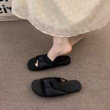 Women Athletic & Outdoor Sandals & Slides - 黑色 - 查看 5