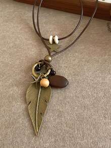 One Piece Retro Fashion Temperament Feather Shape Star Round Necklace, Suitable For Daily Wear, Vacations, Parties, And Other Occasions - Nhiều màu - Xem 3