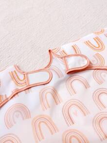 1 件防水围兜，婴幼儿喂奶围兜，大口袋进餐罩衣，6-36 个月