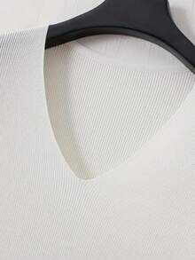 Jersey de cuello en V suelto con hombros caídos y manga corta para hombre - Blanco - Ver 7