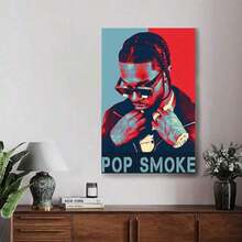 Póster de lienzo enmarcado del rapero Pop Smoke - Arte de pared estiloso, retrato en vibrante azul y rojo con el texto "POP SMOKE", ideal para la decoración del dormitorio, oficina, sala de estar y dormitorio - Enmarcado - Ver 4