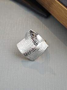 1 Stück asymmetrischer quadratischer Ring aus Edelstahl mit Falten, modisch, in einzigartiger Goldfarbe, geeignet für täglichen Gebrauch, Partys, Urlaubsschmuck