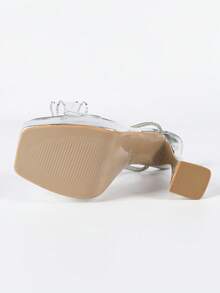 时尚欧美超高跟宴会走秀模特鞋，银色防水台水晶蝴蝶结粗跟方头系带凉鞋