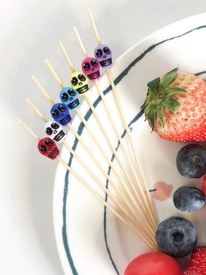 40pcs Halloween Decoration Party Skull Fruit Picks Disposable Bamboo Skewers Party Decor Fruit Picks (Random Style)
