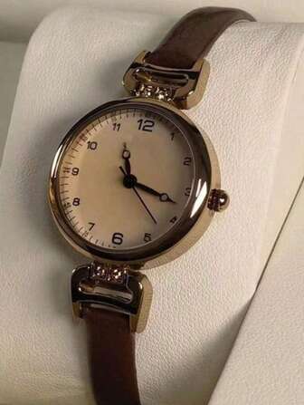 1 pieza Reloj de cuarzo de mujer con correa de PU y esfera digital pequeña circular, estilo británico retro, nicho, de lujo ligero y de moda, adecuado para usar en vacaciones, fiestas, bodas, inicio de clases, Navidad, Acción de Gracias, Halloween, Pascua, etc. El mejor regalo para mujeres.