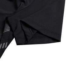 Under Armour LAUNCH ELITE Graphic Short Sleeve T-Shirt, Slim Fit, Round Neck, Men's Casual Training 1376518-004 - Black - View 5