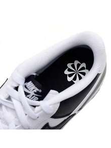 Nike 大童新款经典 Air Force 1 百搭耐穿透气低帮休闲运动鞋 - 白色 - 查看 7