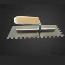 Llana dentada triangular de acero al alto carbón con mango de madera 6 remaches - 04721 - Ver 3