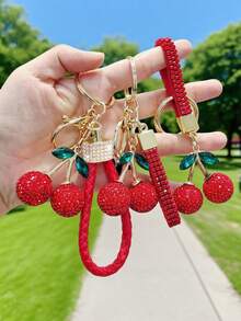 1 件男女通用水钻樱桃水果设计钥匙扣，简约汽车钥匙扣，包/耳机装饰，金属钥匙圈，情人节、母亲节、教师节礼物，学校汽车配件可爱哥特 Y2k