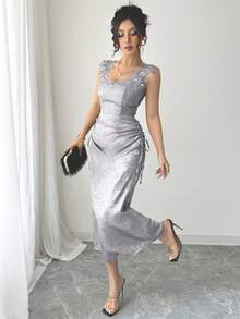 女士优雅晚礼服长裙，饰有蕾丝细节，收腰设计，A字廓形，不对称裙摆和拉链，适合度假、旅行、夏季穿着以及情人节。 - 淡紫色 - 查看 4