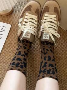 1 Pair Leopard Print Socks, Women's Mid-Calf Socks, Brown Leopard Print Pile Socks, Grey Long Socks, Sporty Socks, Women's Matching German Training Shoes - Multicolor - View 4