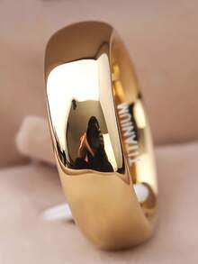 6 毫米宽镀钛戒指 - 金色，现代简约风格，耐用珠宝，适合婚礼、情人节、毕业典礼、周年纪念日、男女通用，采用优质仿宝石精制而成，时尚配饰，情侣戒指