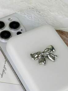 MagSafe 兼容哑光蝴蝶保护壳，兼容 Apple 原装无线磁力充电器