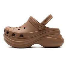 Crocs 女士经典鳄鱼压纹拖鞋/凉鞋，复古Bae休闲舒适轻便户外旅行运动休闲鞋206302-2JJ - 巧克力色 - 查看 1