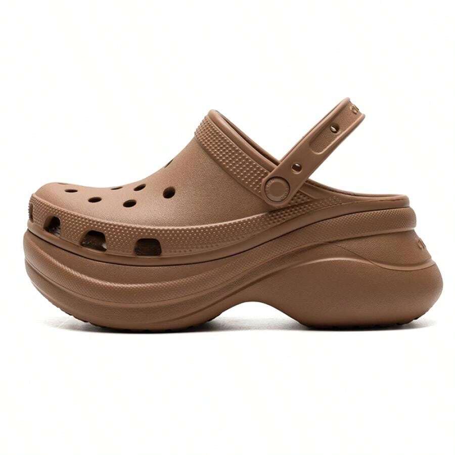 Crocs 女士经典鳄鱼压纹拖鞋/凉鞋，复古Bae休闲舒适轻便户外旅行运动休闲鞋206302-2JJ - 巧克力色 - 查看 1