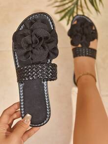 新款春夏时尚女士系带拖鞋，时尚休闲罗马风格一脚蹬凉鞋，颜色有黑色、米色、棕色；舒适平底编织沙滩凉鞋；博主推荐厚底凉鞋；夏季沙滩鞋；优雅扣环低跟圆头拖鞋；防臭防滑简约户外拖鞋；百搭平底一脚蹬女式凉鞋 - 黑色 - 查看 1