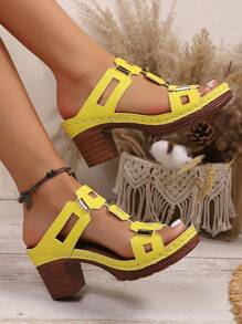 1双女士时尚复古几何图案波西米亚风假日复古别致PU皮革铆钉镶嵌时尚高跟凉鞋，适合婚礼、派对、节日、夏季和其他场合 - 黃色 - 查看 4