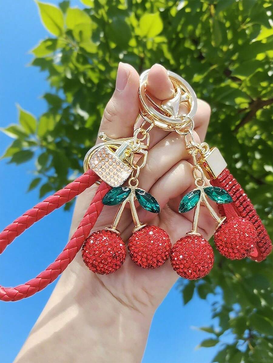 1 件男女通用水钻樱桃水果设计钥匙扣，简约汽车钥匙扣，包/耳机装饰，金属钥匙圈，情人节、母亲节、教师节礼物，学校汽车配件可爱哥特 Y2k