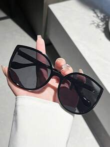 1 副猫眼多边形黑色时尚眼镜，多功能时尚配饰，适合钓鱼、旅行、运动、驾驶、节日装扮、夏季、音乐节、外出、度假、家庭出游、优雅造型、街头时尚、运动、派对、户外活动、假日装扮蝴蝶形墨镜 - 黑灰 - 查看 3