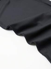 男士轻便透气弹力跑步裤，夏季穿着，带拉链口袋和抽绳腰带，采用柔软舒适的冰丝面料，纯色运动裤，适合休闲、户外、健身、度假、钓鱼等场合。 - 黑色 - 查看 10