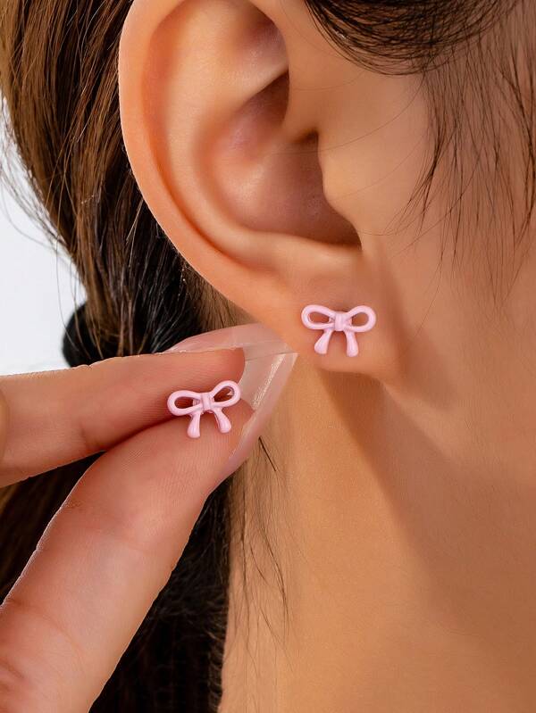 1 Pair Fashion Versatile Retro Butterfly Stud Earrings For Women