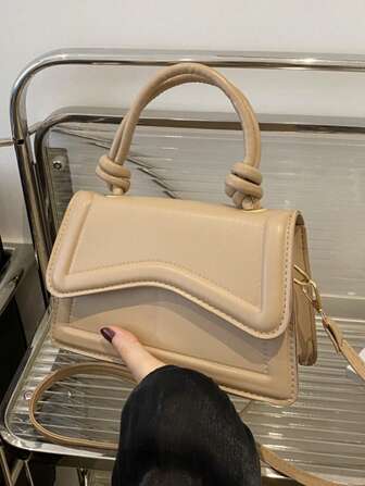 新款时尚女士白色纯色PU皮革方形手提包，简约时尚的设计，适合户外，单肩包，配有可拆卸和可调节肩带，适合购物、钱包、购物、年轻女性、大学生、新人、白领人士。非常适合办公室、大学、工作、商务、通勤、户外活动、旅行和郊游