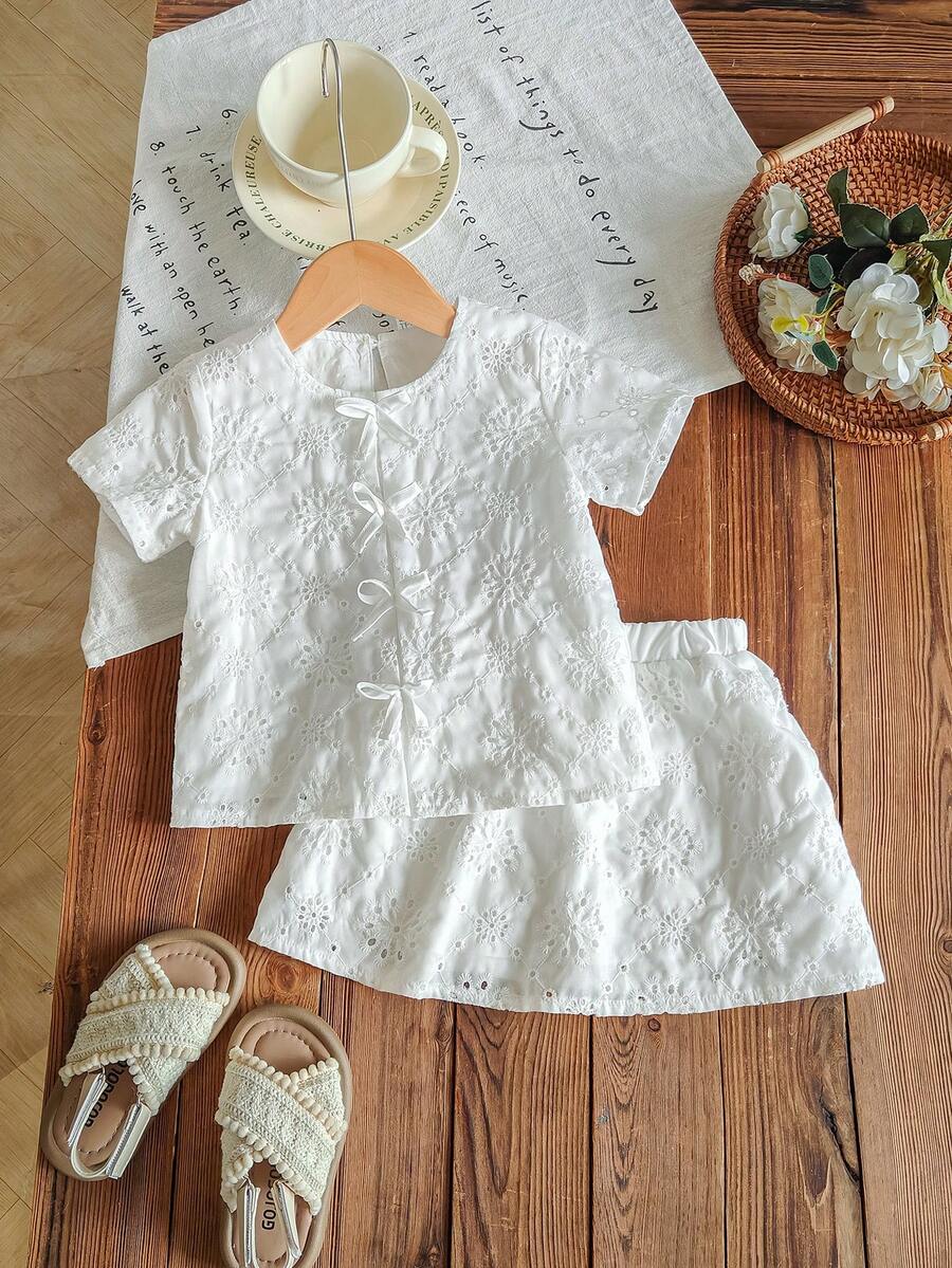 2 件套女童刺绣上衣和短裤，假日韩式时尚可爱优雅装 - 白色 - 查看 1
