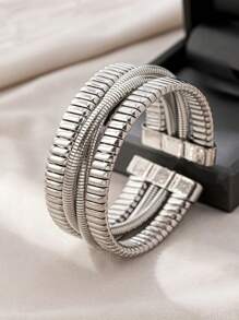 1 Stück Bangle Armband im Boho Stil, einzigartiges hochwertiges metallisches elastisches Schlangenketten Design, minimalistisch für Frauen