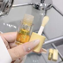 SHAQINUO 滋养唇部精华油，保湿唇彩，保湿滋养润唇膏，质地柔滑轻盈不粘腻，改善唇部干燥，打造柔软、水嫩、丰满的双唇 - 柔潤唇部精華油 - 查看 8