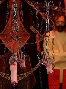 1 Set Halloween Dekorationen Horrorprops Fesseln Haken Abgetrennte Hand Abgetrennter Fuß, Dekorationen für Spukhaus Szene, blutige Horror Halloween Props Gefälschte verstümmelte Gliedmaßen