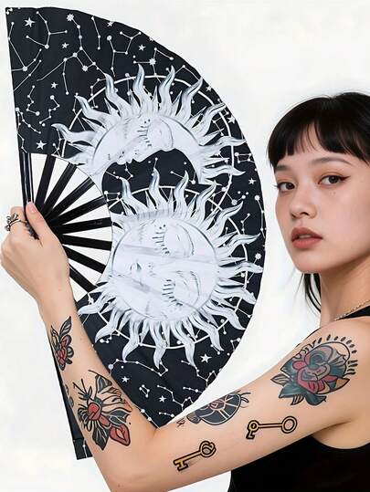 Abanico plegable fluorescente de 13 pulgadas - Diseño de constelación de sol y luna gótica brillante en la oscuridad, abanico con estampado arcoíris y leopardo, de gran tamaño en material PP negro, para Halloween, raves, clubes, conciertos, fiestas temáticas, cosplay, disfraces, regalos y eventos de baile, decoraciones de Halloween, sin batería
