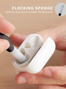 Earbuds Earphone Cleaning Kit, Multi-Functional Cleaning Tool With Soft Brush Flocked Sponge, 3 In 1 Electronic Cleaning Kit, Easy To Carry, Suitable For Wireless Headphones Bluetooth Headphones / Earbuds / Watches / Laptops / Cell Phones / Cameras Cleaning Pen - Multicolor - View 2