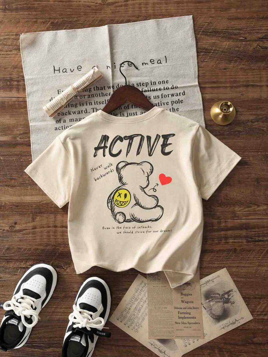 男孩和青少年学生休闲印花圆领短袖 T 恤、夏季上衣