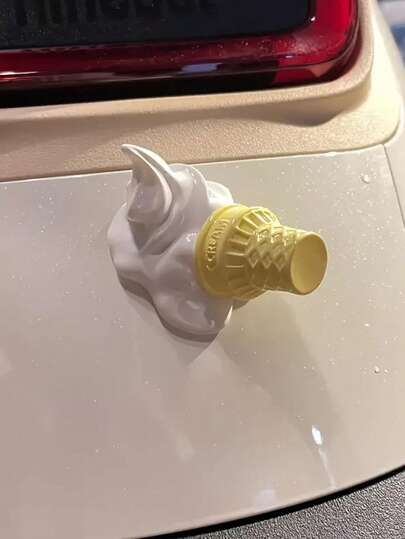 倒塌的冰淇淋车装饰品，电动自行车/摩托车/汽车外饰贴纸