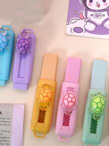 Gomme rétractable mignonne et personnalisée en forme de petite tortue, design extensible pour le dessin et l'écriture, convient pour les examens et l'usage de bureau - Matériau PP durable, gomme en forme de tortue mignonne, design de gomme de dessin animé créatif, propre et peu émiettante, style poussoir personnalisé, convient pour la rentrée scolaire, fournitures scolaires, gommes pour enseignants, outils de correction de bureau et d'étude, fournitures scolaires, rentrée des classes