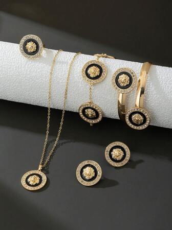 1 Pair Metal Coin Lion Head Crystal Rhinestone Gold Plated Stud Earrings, Elegant Personalized Jewelry Set, Suitable For Women Daily, Date, Party, Wedding, Ideal Gift For Friends And Family