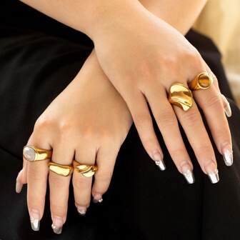 1 Pc Premium Quality Titanium Steel 18k Gold Plated Shell & Cubic Zirconia Elegant Ring For Women