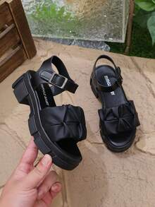 全新夏季女童高跟钩环凉鞋，时尚百搭学院风系带露趾公主凉鞋