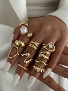 11pcs/Set Vintage Punk Baroque Faux Pearl Asymmetric Water Drop Hollow Ring Set, Fashionable Geometric Design Rings, Suitable For Women's Daily Outfit And Party Accessories